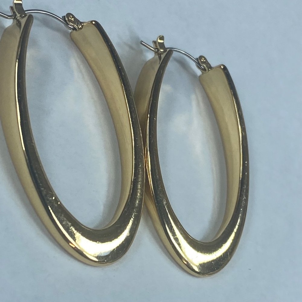 Oval Hoop Earrings Pierced Gold Tone Puffed Hinged Latch Back Click Closure - Picture 5 of 16